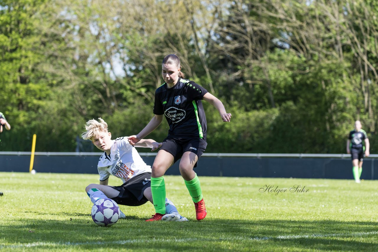 Bild 92 - wBJ SV Henstedt Ulzburg - FSG Oldendorf Itzehoe : Ergebnis: 6:3